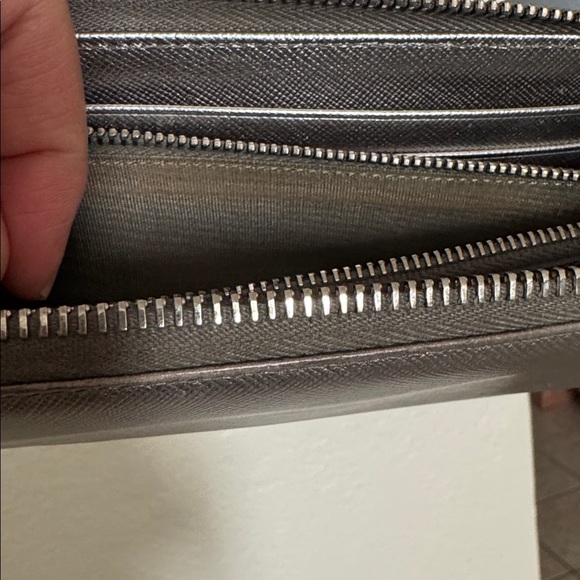Authentic Prada Saffiano Leather Metallic Silver Wallet SOLD AS IS - Picture 12 of 14